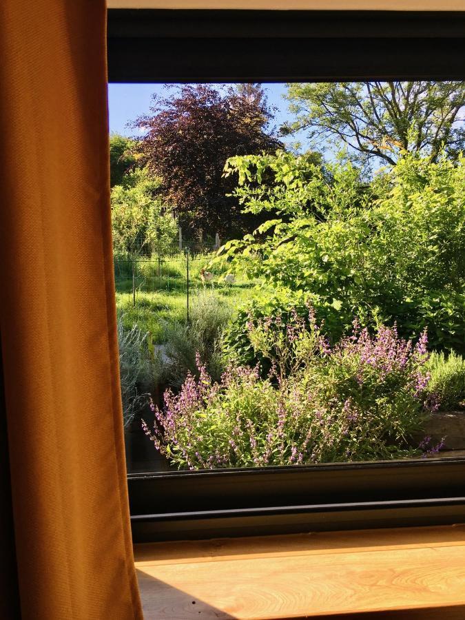 Bed and Breakfast Les Bobos A La Ferme La Madelaine-sous-Montreuil Экстерьер фото
